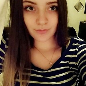 Meet your Posher, Brittney